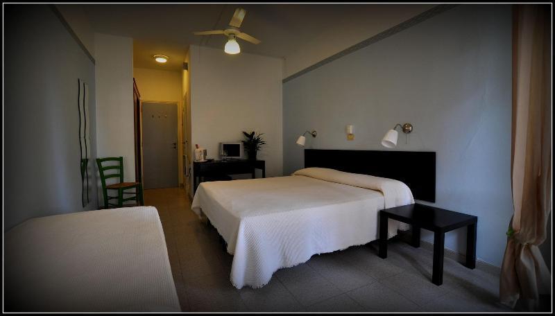 Hotel Monna Lisa ปรอคคีโอ ภายนอก รูปภาพ